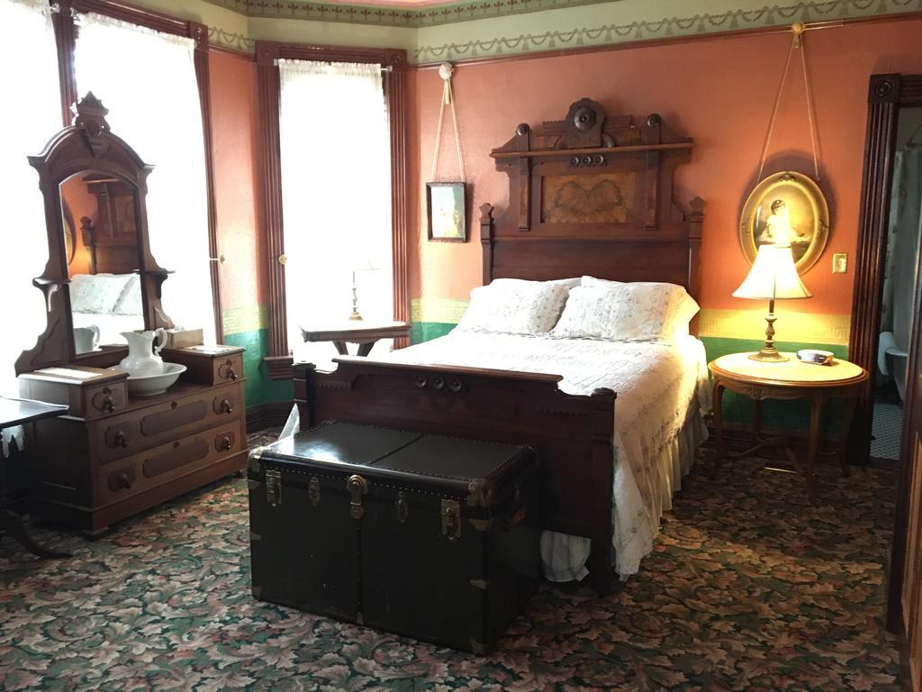 Geiger Victorian Bed And Breakfast Tacoma Eksteriør bilde