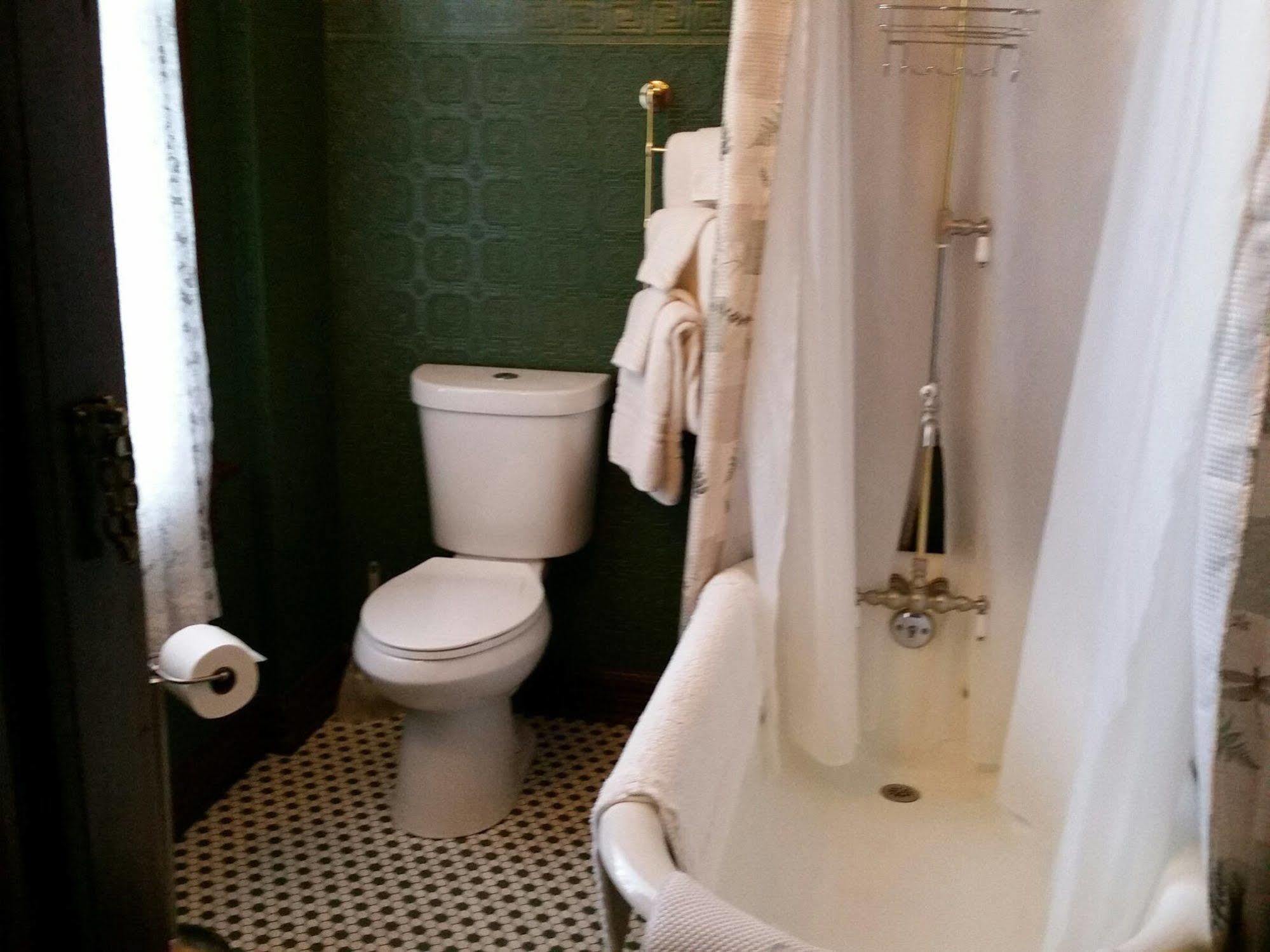 Geiger Victorian Bed And Breakfast Tacoma Eksteriør bilde