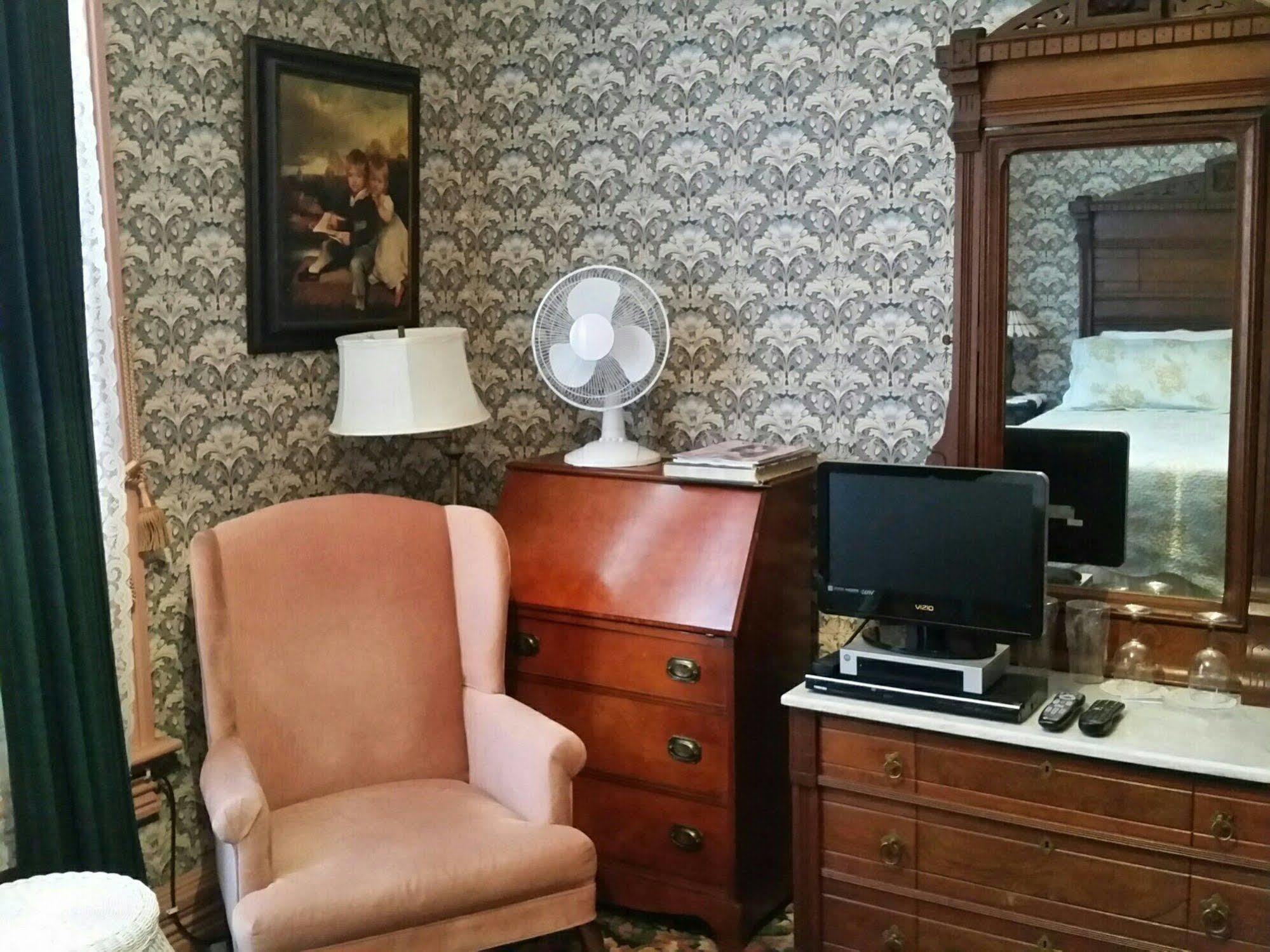 Geiger Victorian Bed And Breakfast Tacoma Eksteriør bilde